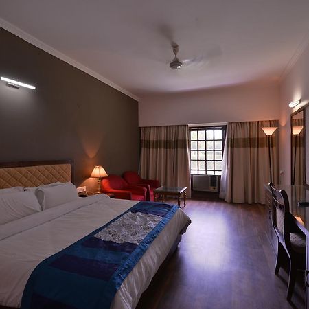 Hotel North Park Panchkula Exterior photo